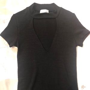 Wilfred free low v neck black tee